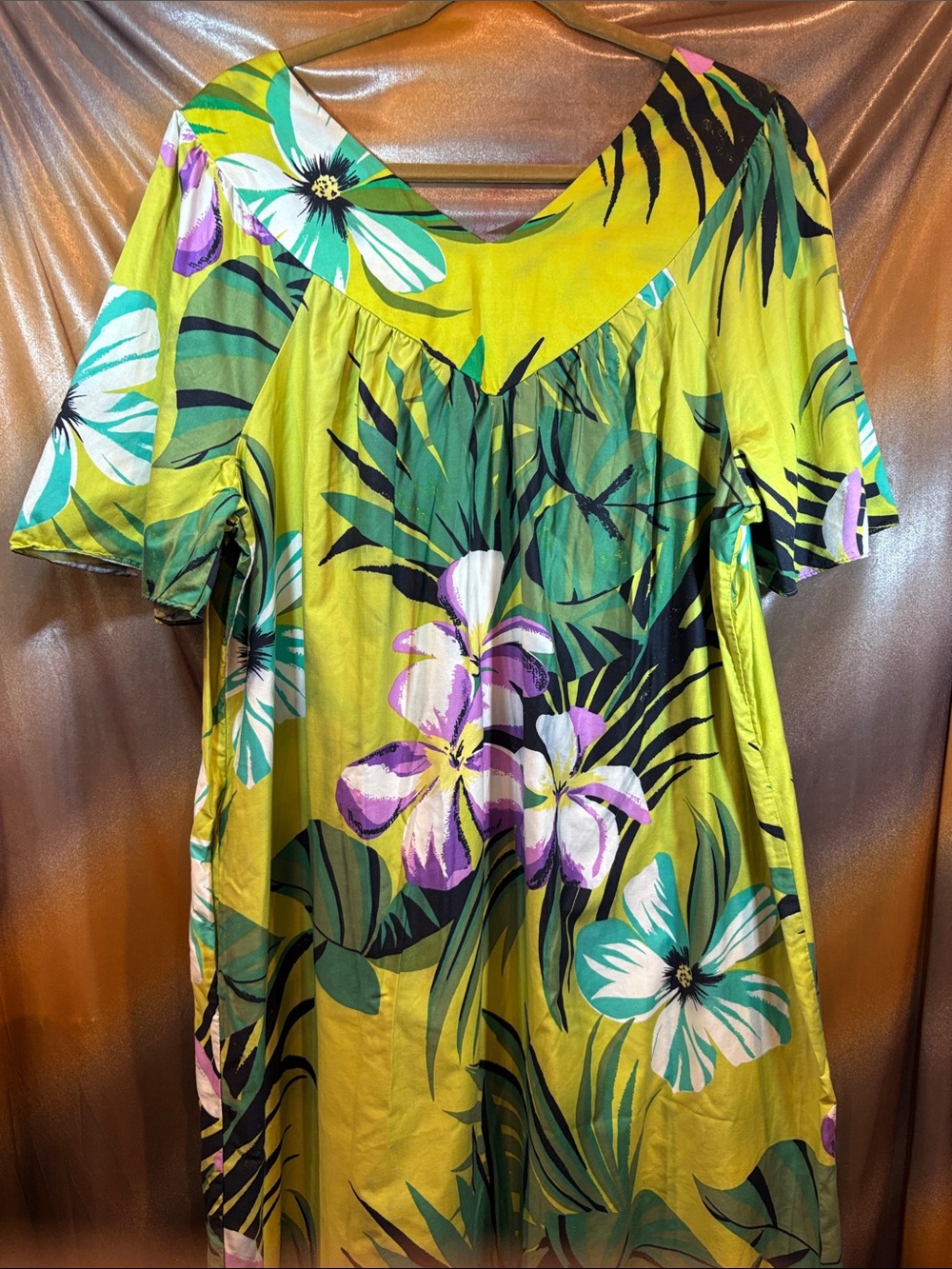 Vintage Sears MuumuusYellow Tropical Floral Women's V-Neck 222
